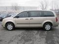 2008 Light Sandstone Metallic Dodge Grand Caravan SE  photo #12