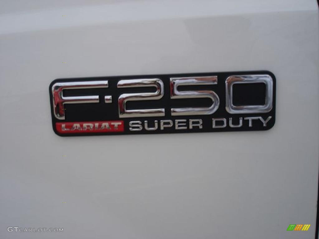 2004 F250 Super Duty Lariat Crew Cab 4x4 - Oxford White / Medium Parchment photo #31