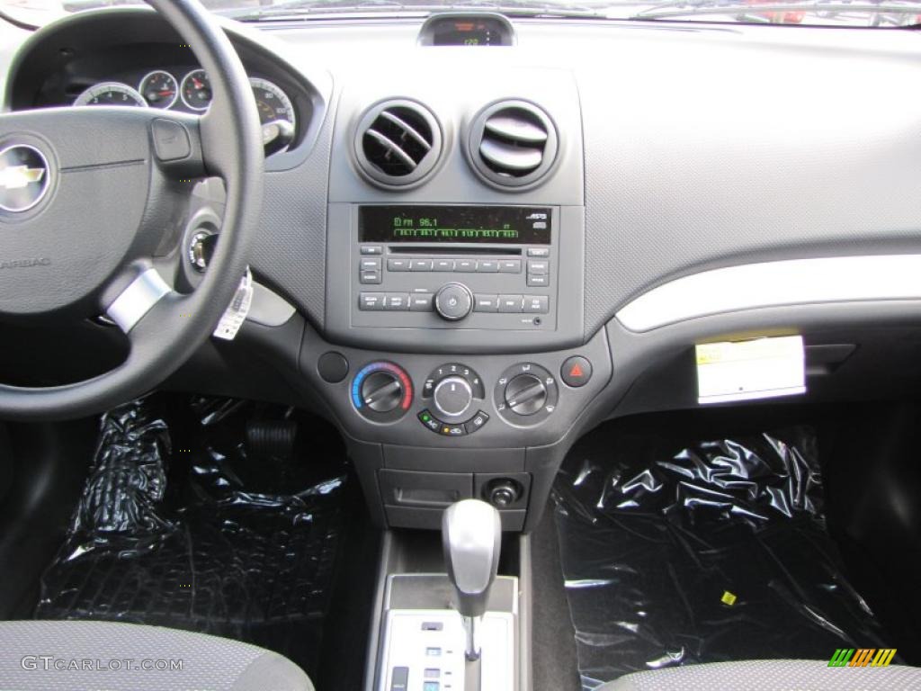 2011 Chevrolet Aveo LT Sedan Charcoal Dashboard Photo #46678859