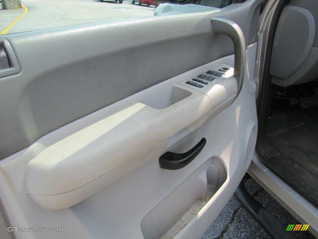 2009 GMC Sierra 1500 Work Truck Extended Cab Door Panel Photos