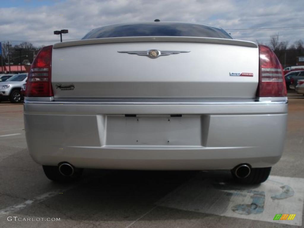 2007 Chrysler 300 C SRT Design Marks and Logos Photo #46680623
