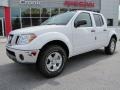 2011 Avalanche White Nissan Frontier SV Crew Cab  photo #1