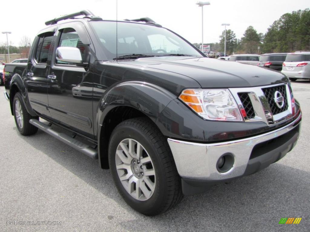 Night Armor Metallic 2011 Nissan Frontier SL Crew Cab 4x4 Exterior Photo #46682399