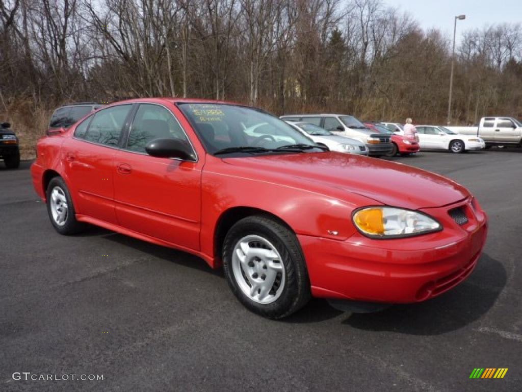 Victory Red 2004 Pontiac Grand Am SE Sedan Exterior Photo #46685774