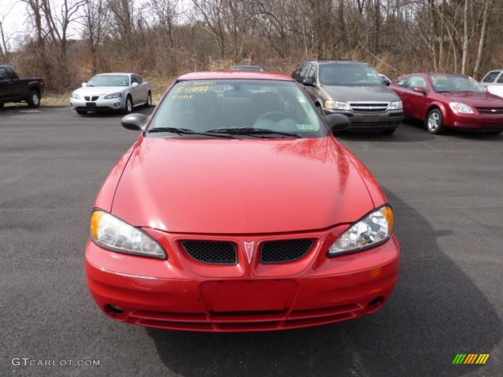 Victory Red 2004 Pontiac Grand Am SE Sedan Exterior Photo #46685792