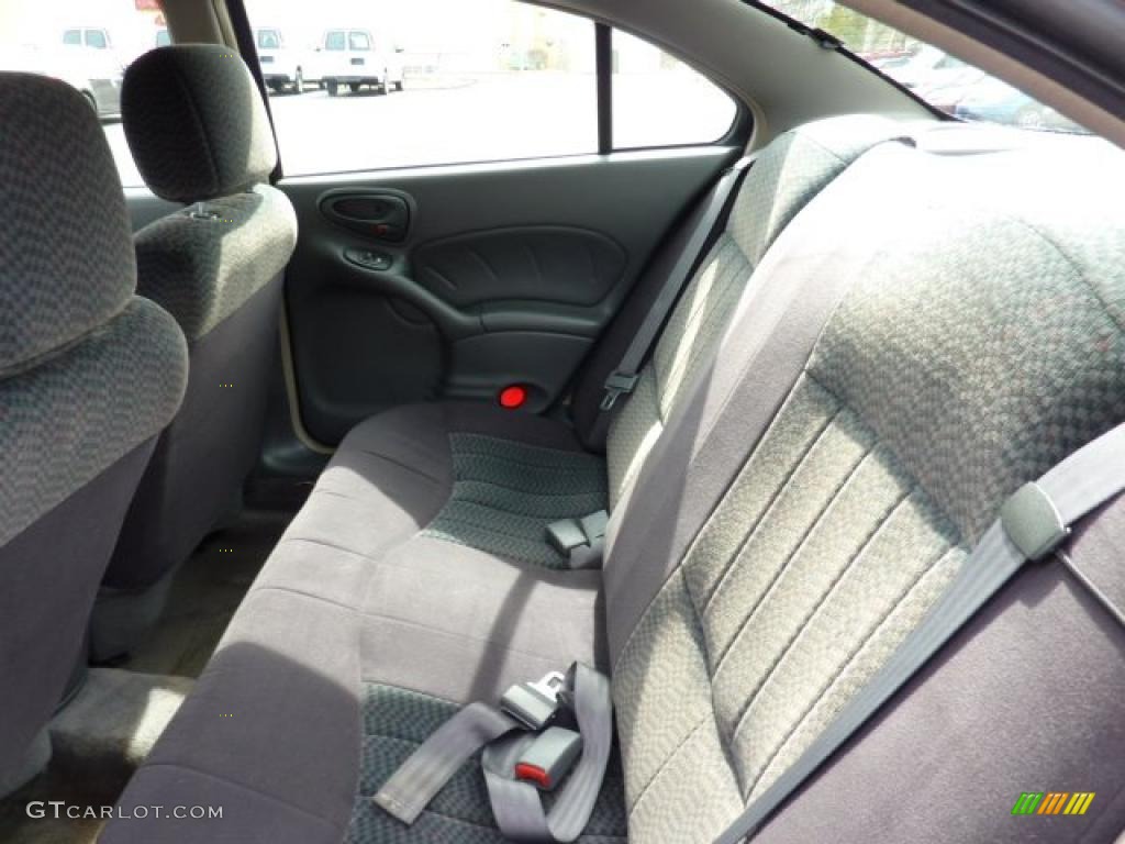 Dark Pewter Interior 2004 Pontiac Grand Am SE Sedan Photo #46685891