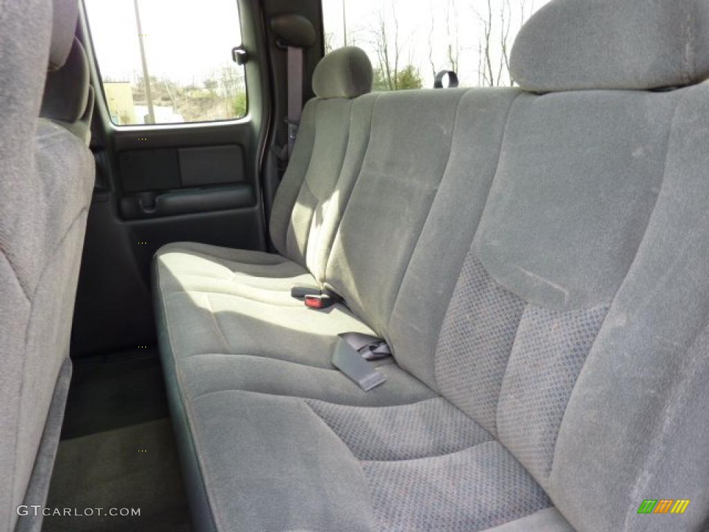 Medium Gray Interior 2003 Chevrolet Silverado 2500HD LS Extended Cab 4x4 Photo #46686509