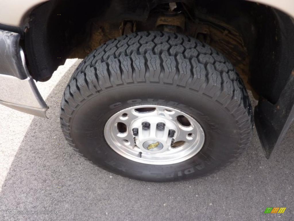 2003 Silverado 2500HD LS Extended Cab 4x4 - Light Pewter Metallic / Medium Gray photo #10