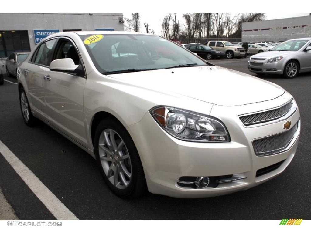 White Diamond Tricoat 2011 Chevrolet Malibu LTZ Exterior Photo #46688918