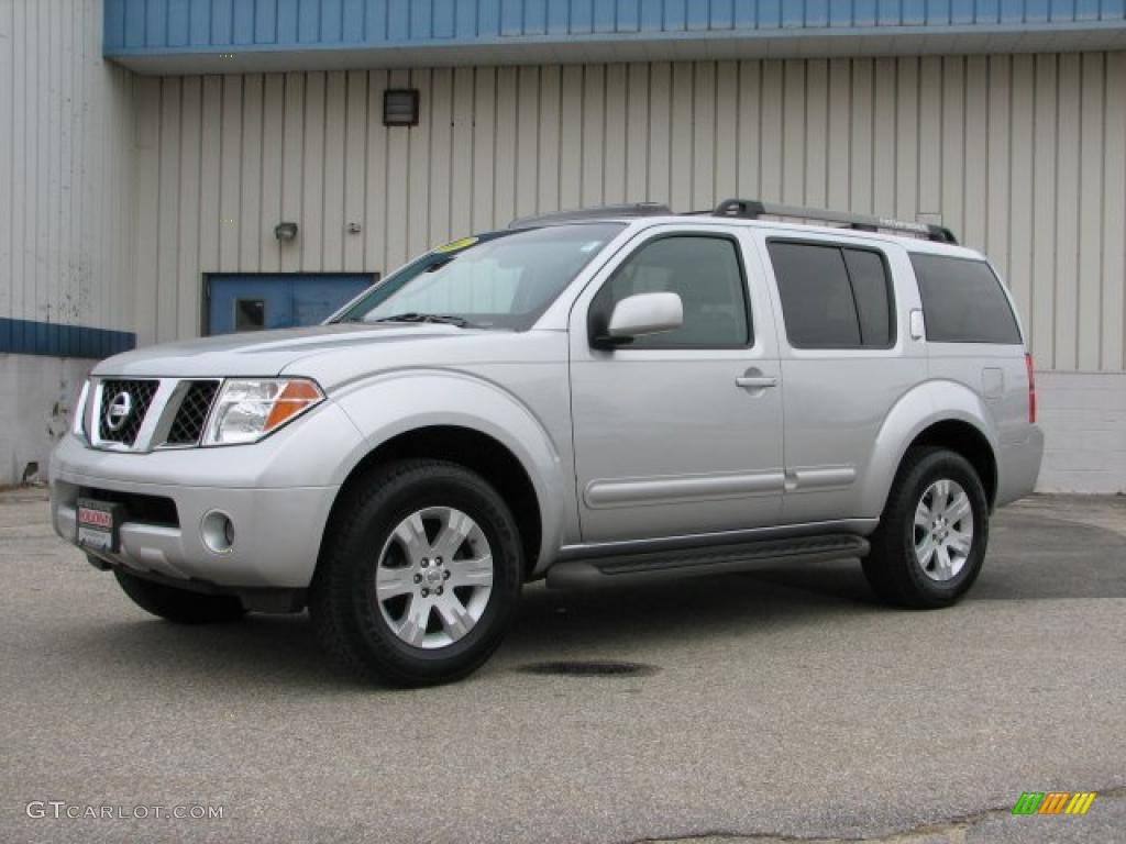 2007 Pathfinder LE 4x4 - Silver Lightning / Graphite photo #1