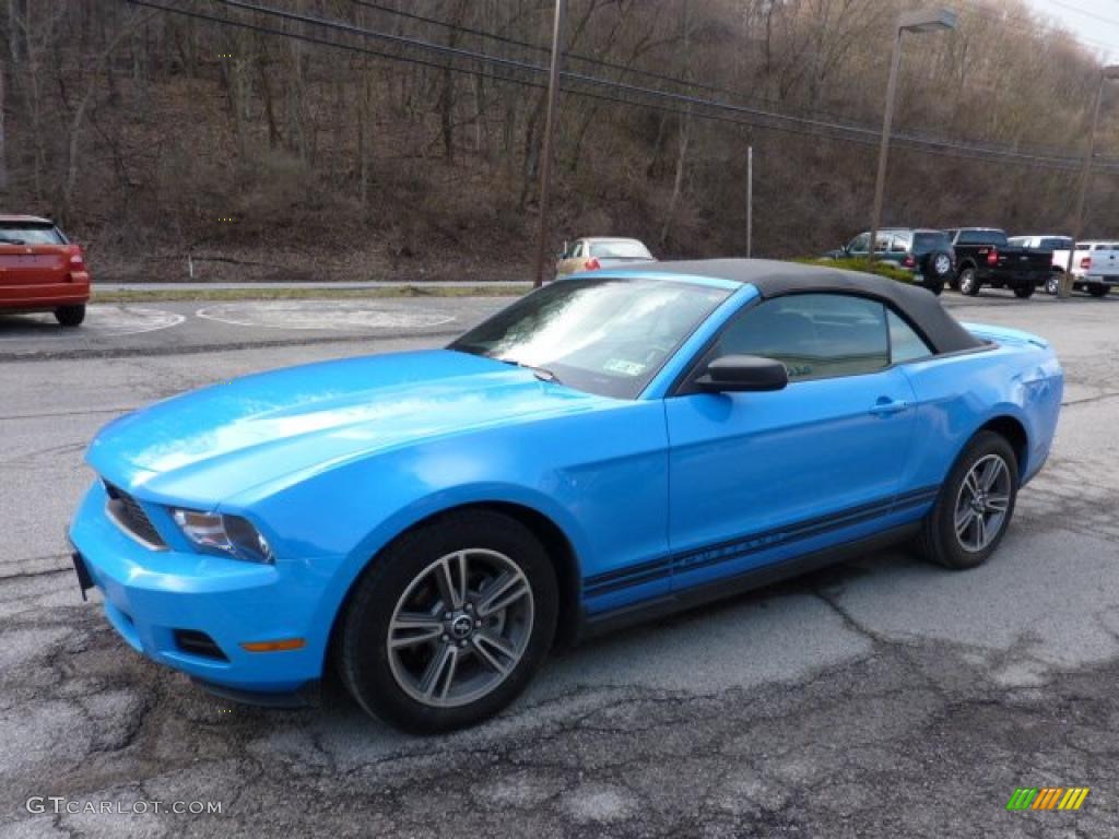 2010 Mustang V6 Premium Convertible - Grabber Blue / Charcoal Black photo #5