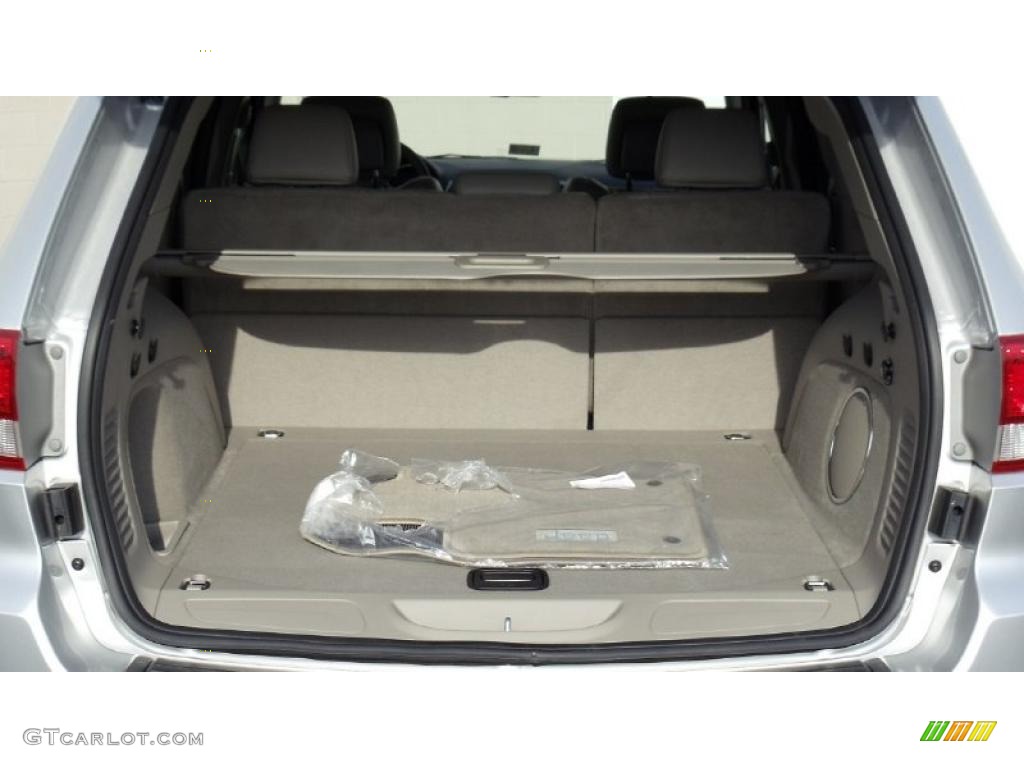 2011 Jeep Grand Cherokee Laredo X Package 4x4 Trunk Photo #46691084