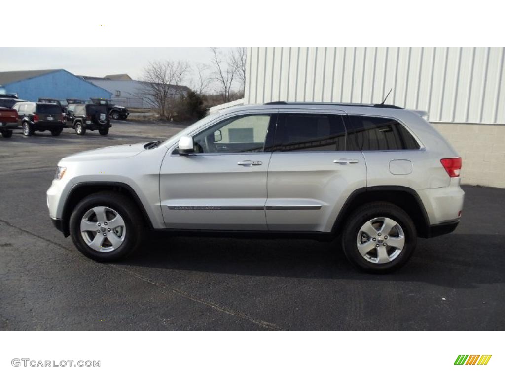 Bright Silver Metallic 2011 Jeep Grand Cherokee Laredo X Package 4x4 Exterior Photo #46691126