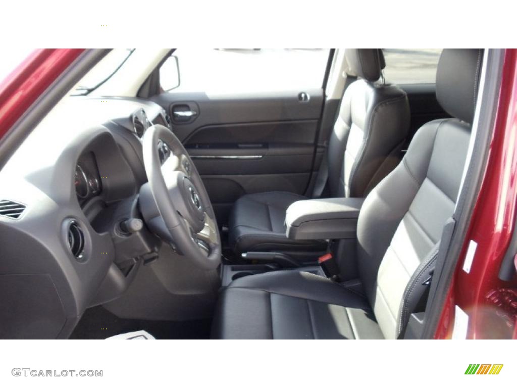 Dark Slate Gray Interior 2011 Jeep Patriot Latitude X 4x4 Photo #46691402