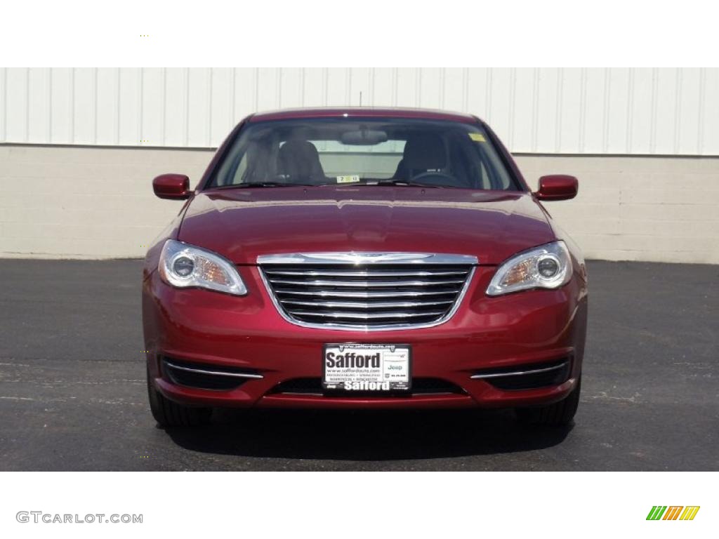 2011 200 Touring - Deep Cherry Red Crystal Pearl / Black/Light Frost Beige photo #2