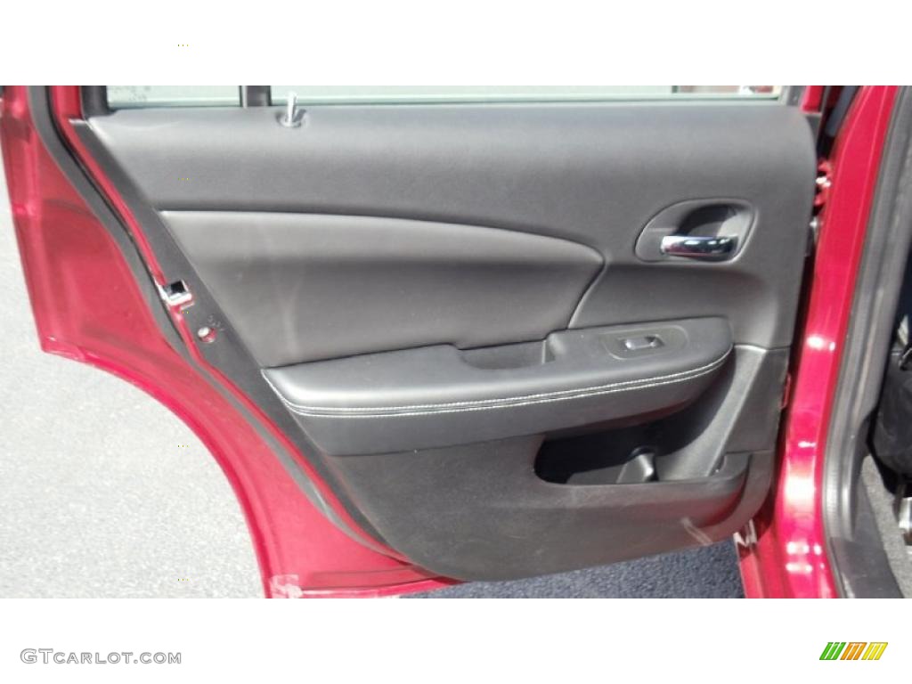 2011 Chrysler 200 Limited Black Door Panel Photo #46692986