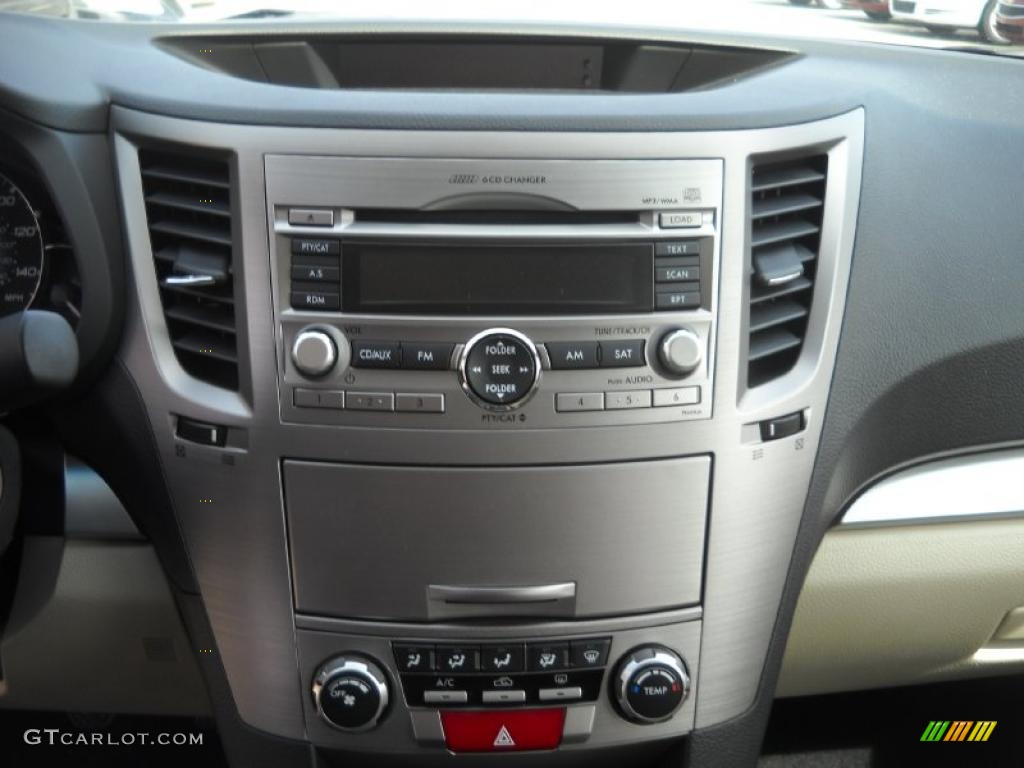 2010 Subaru Outback 2.5i Premium Wagon Controls Photo #46694000