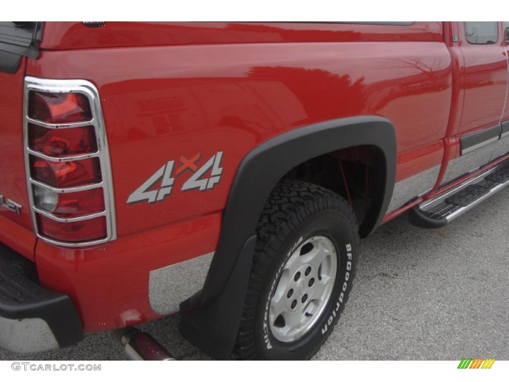 2004 Silverado 1500 LS Extended Cab 4x4 - Victory Red / Medium Gray photo #6