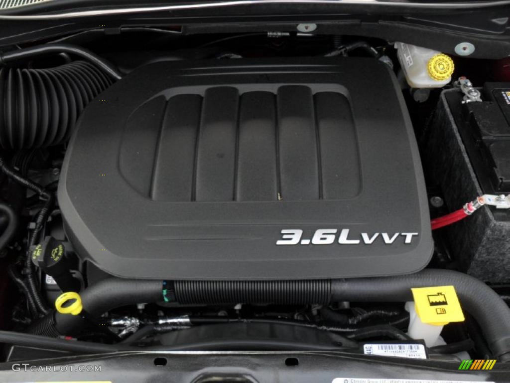 2011 Chrysler Town & Country Touring - L 3.6 Liter DOHC 24-Valve VVT Pentastar V6 Engine Photo #46696541
