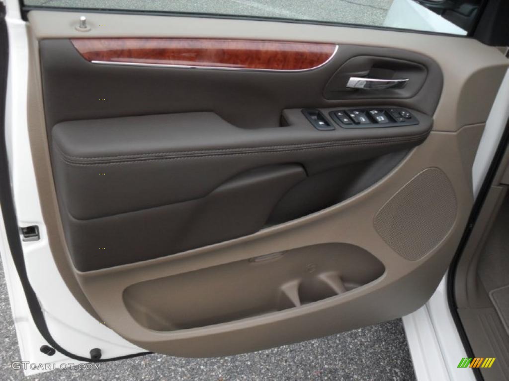 2011 Chrysler Town & Country Touring Dark Frost Beige/Medium Frost Beige Door Panel Photo #46696637