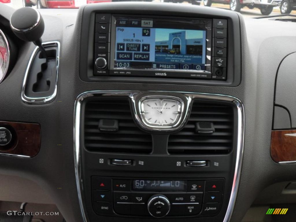 2011 Chrysler Town & Country Touring Controls Photo #46696643