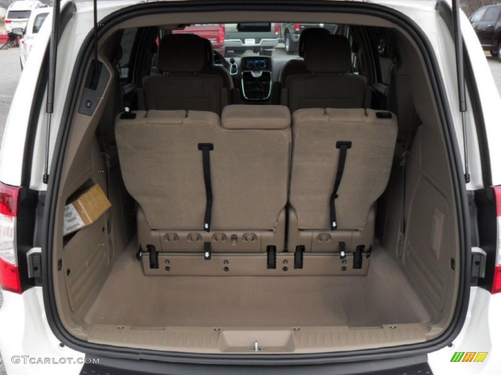 2011 Chrysler Town & Country Touring Trunk Photo #46696664