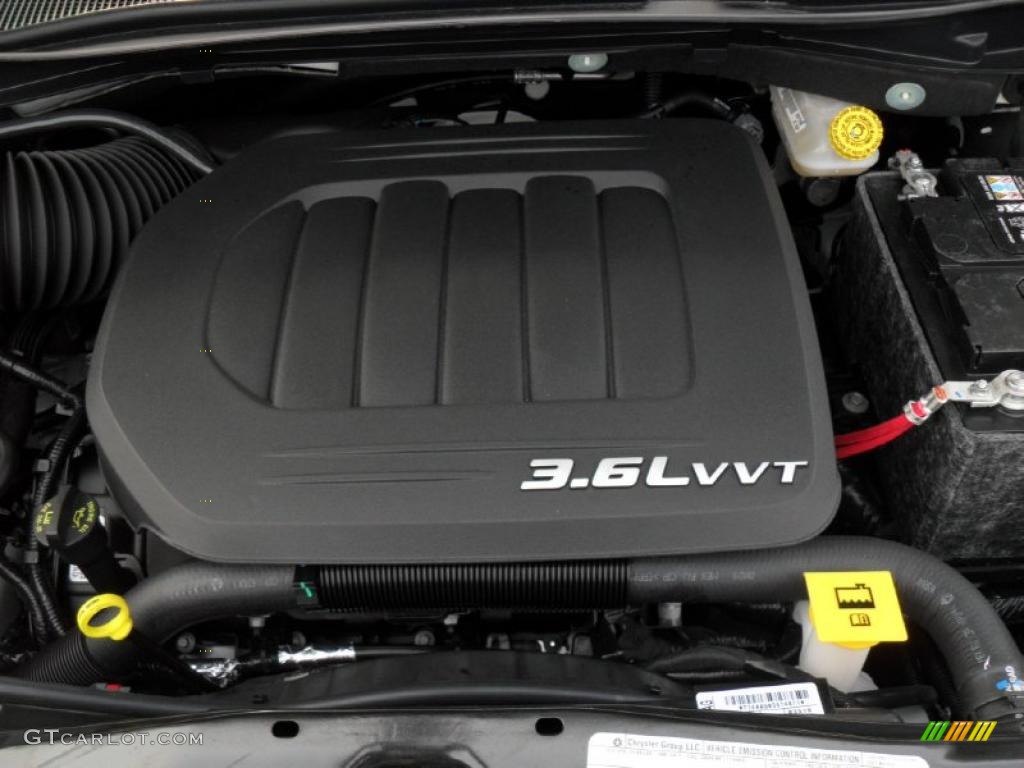 2011 Chrysler Town & Country Touring 3.6 Liter DOHC 24-Valve VVT Pentastar V6 Engine Photo #46696688