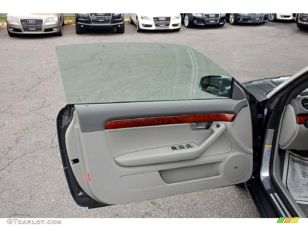 2008 Audi A4 2.0T quattro Cabriolet Light Gray Door Panel Photo #46698468