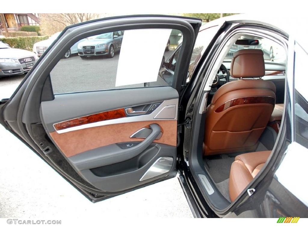 2011 Audi A8 4.2 FSI quattro Nougat Brown Door Panel Photo #46699104
