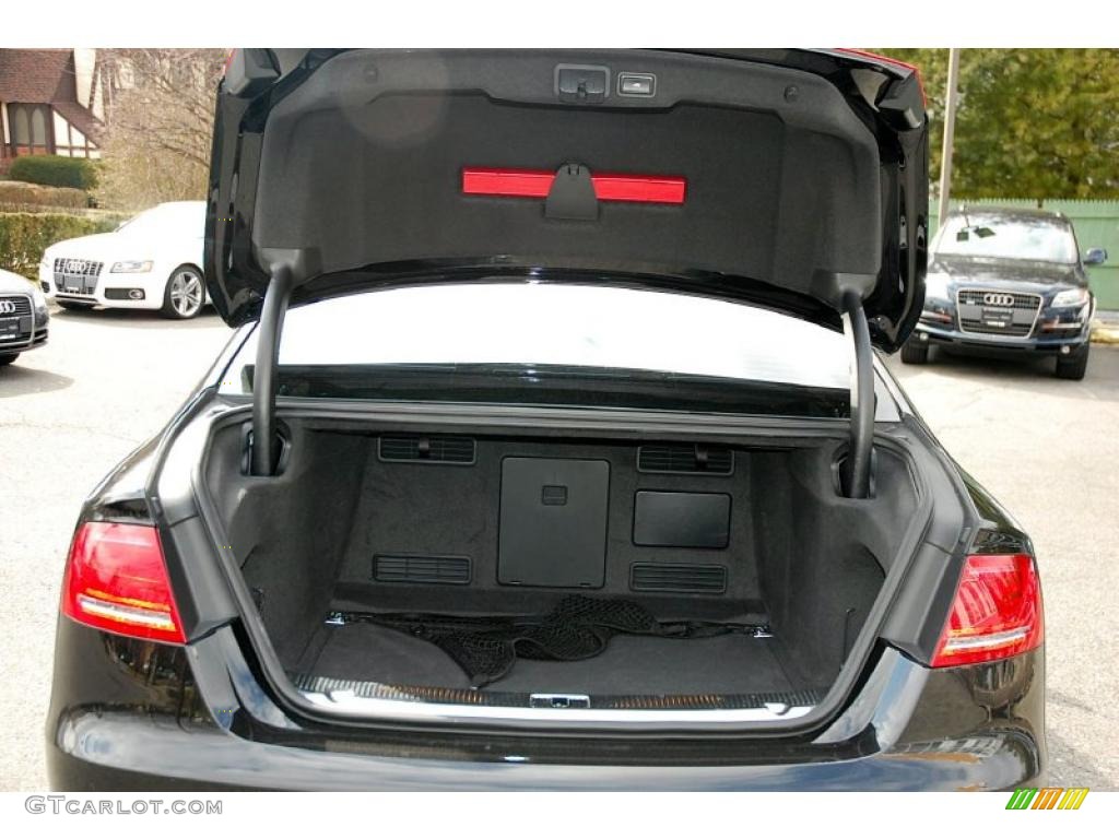 2011 Audi A8 4.2 FSI quattro Trunk Photo #46699116