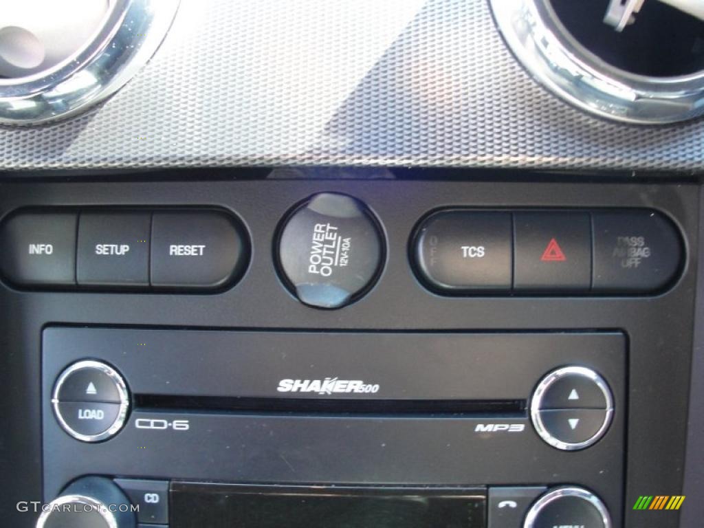 2008 Ford Mustang GT Premium Coupe Controls Photo #46699429