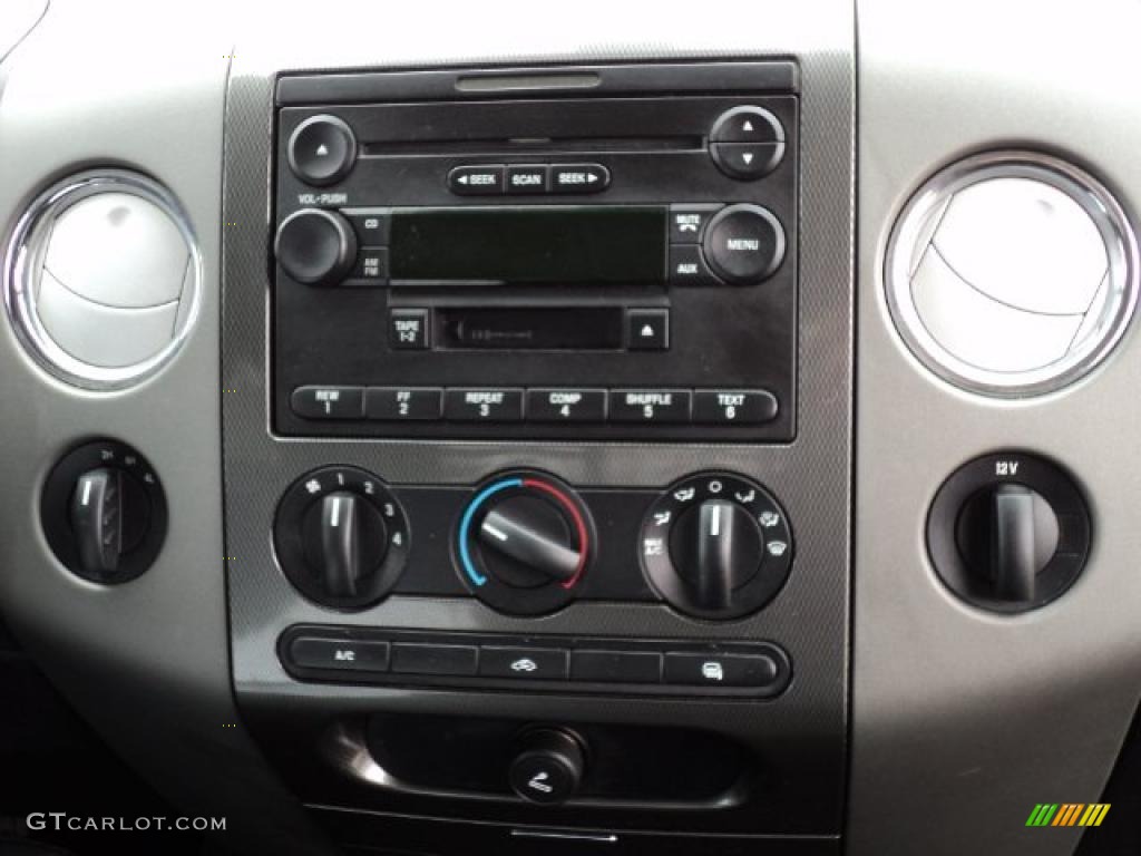 2004 F150 FX4 SuperCab 4x4 - Bright Red / Dark Flint photo #17