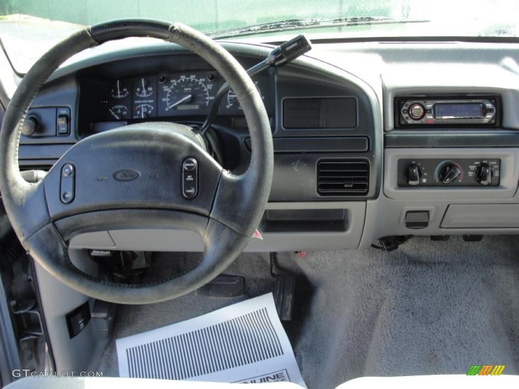 1997 Ford F250 XLT Crew Cab Medium Graphite Dashboard Photo #46701492