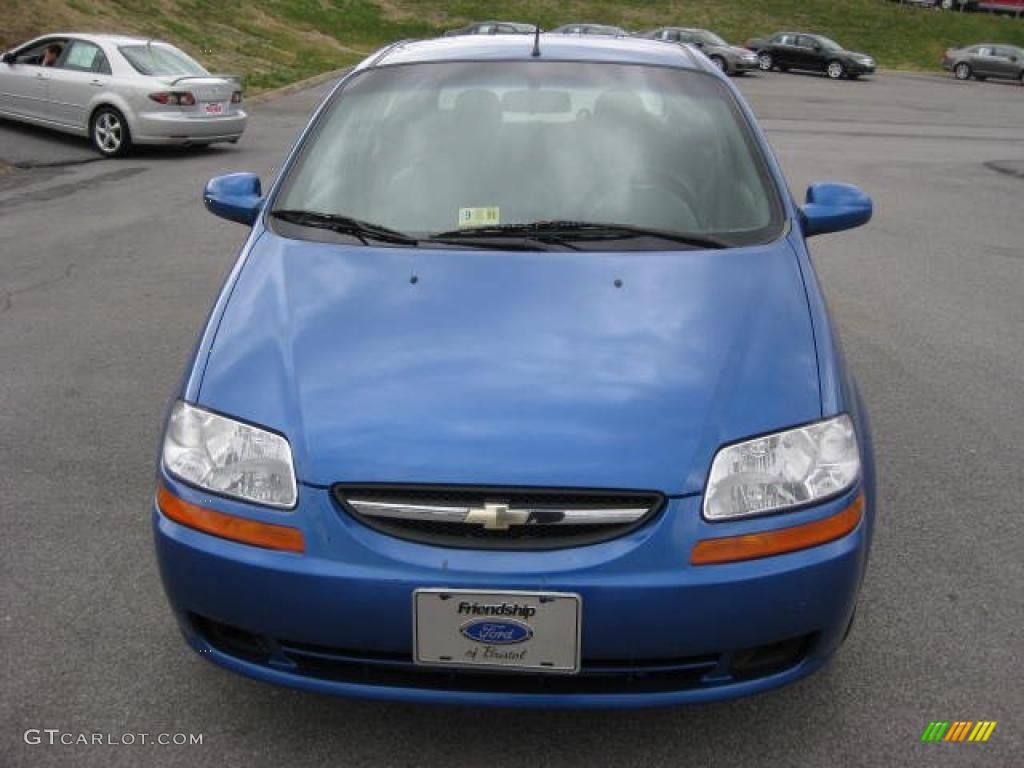 2004 Aveo LS Hatchback - Bright Blue Metallic / Gray photo #3