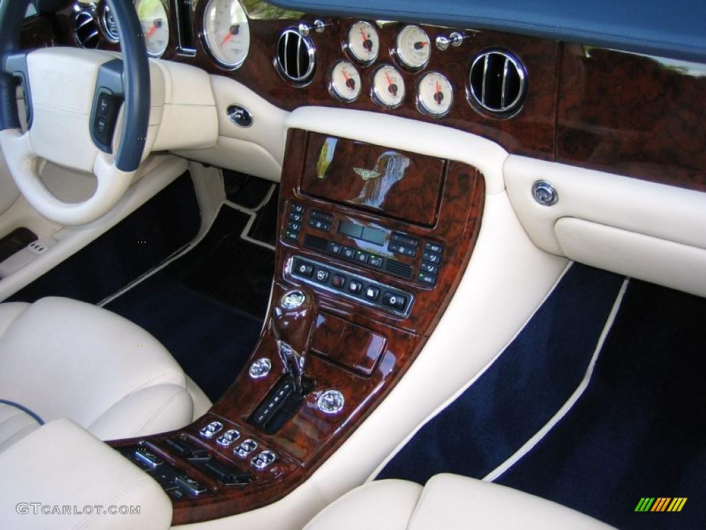 2001 Bentley Arnage Red Label Controls Photo #46704327