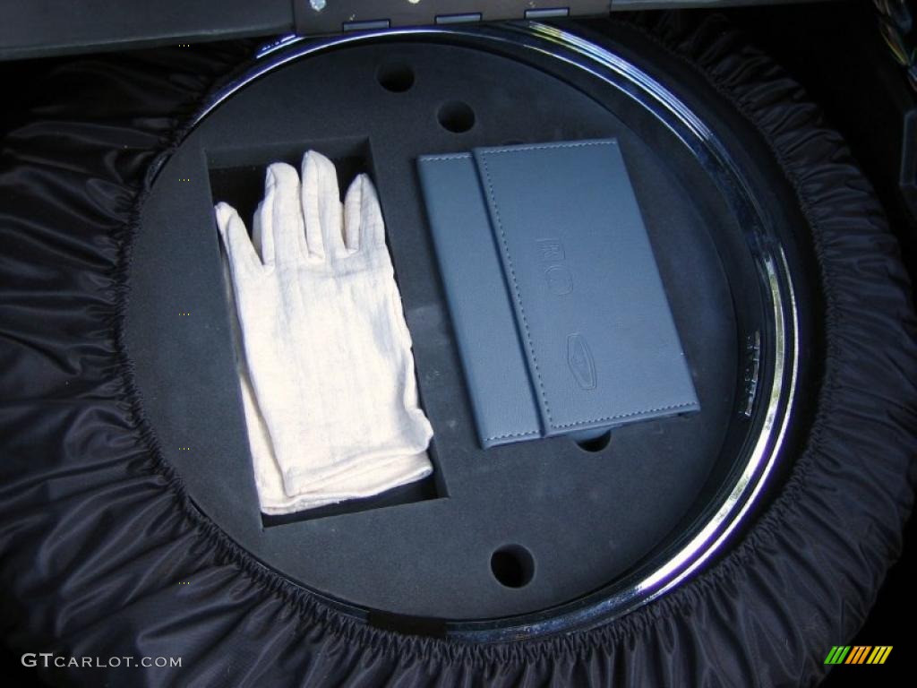 2001 Bentley Arnage Red Label Trunk Photo #46704633
