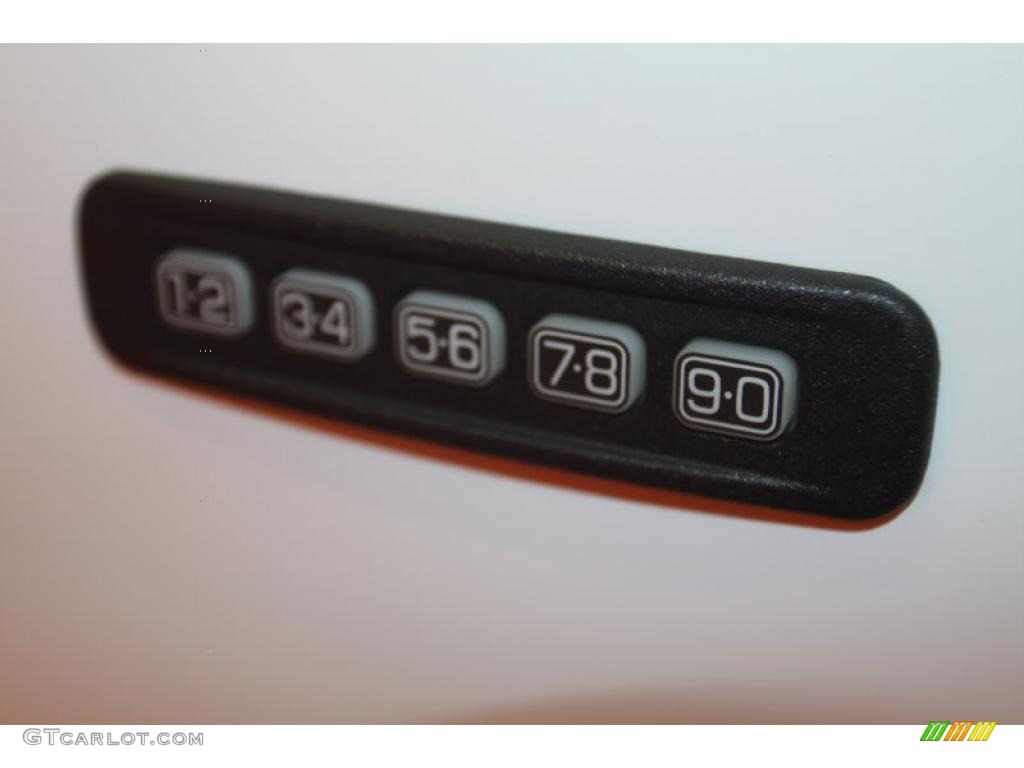 2011 F250 Super Duty Lariat Crew Cab 4x4 - Oxford White / Adobe Two Tone Leather photo #21