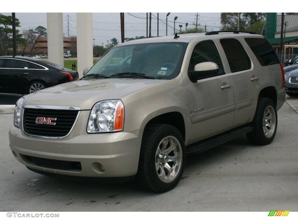 2008 GMC Yukon SLE Custom Wheels Photo #46705965