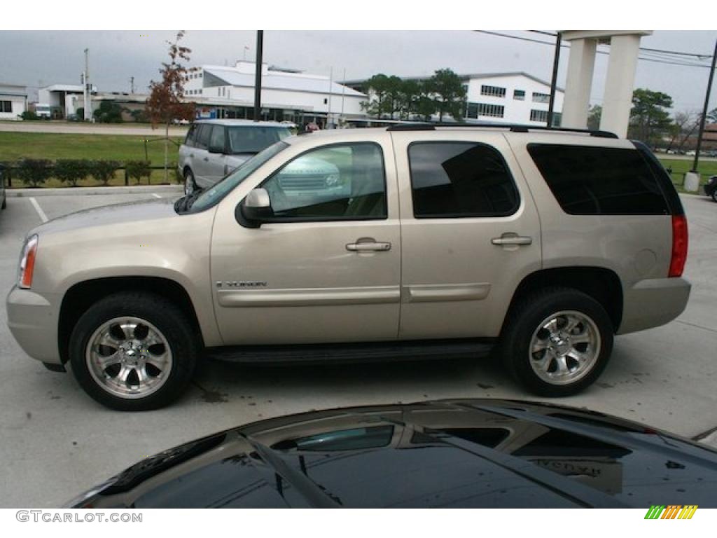 2008 GMC Yukon SLE Custom Wheels Photo #46705983