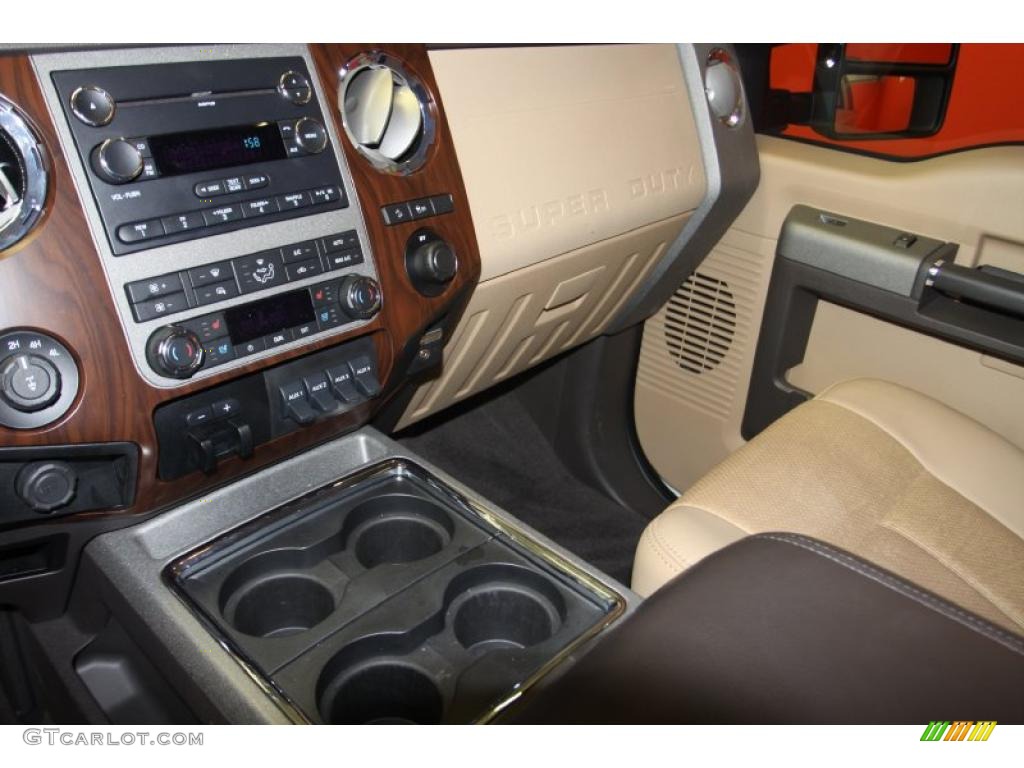 2011 F250 Super Duty Lariat Crew Cab 4x4 - Oxford White / Adobe Two Tone Leather photo #28