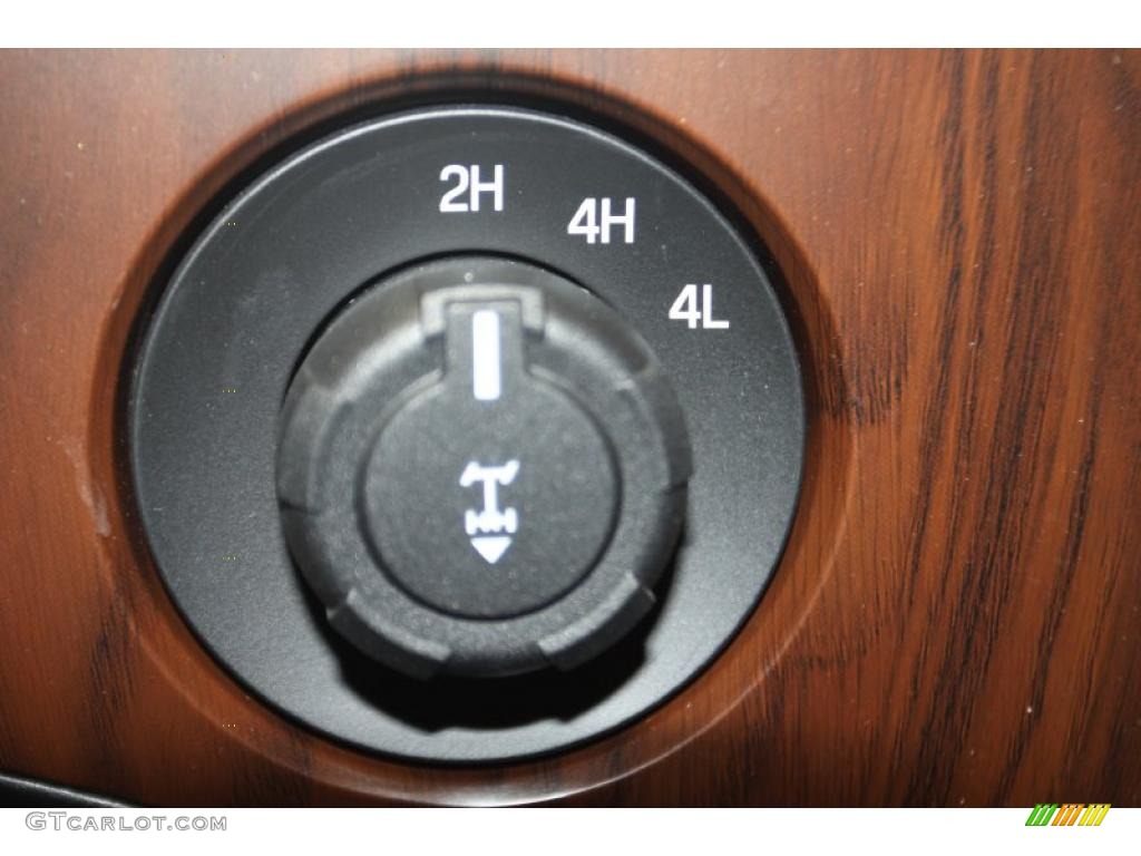 2011 F250 Super Duty Lariat Crew Cab 4x4 - Oxford White / Adobe Two Tone Leather photo #38