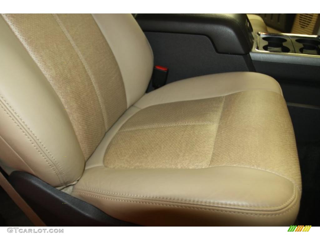 2011 F250 Super Duty Lariat Crew Cab 4x4 - Oxford White / Adobe Two Tone Leather photo #54