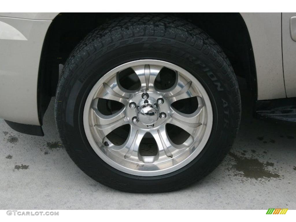 2008 GMC Yukon SLE Custom Wheels Photo #46706433