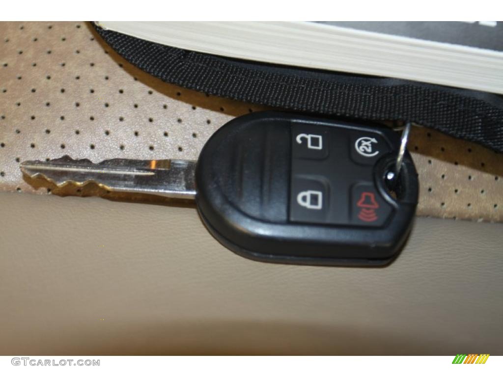 2011 F250 Super Duty Lariat Crew Cab 4x4 - Oxford White / Adobe Two Tone Leather photo #60