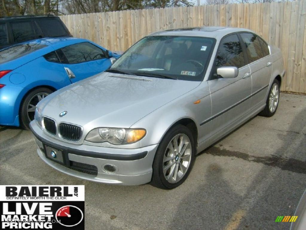 2003 3 Series 330xi Sedan - Titanium Silver Metallic / Black photo #3