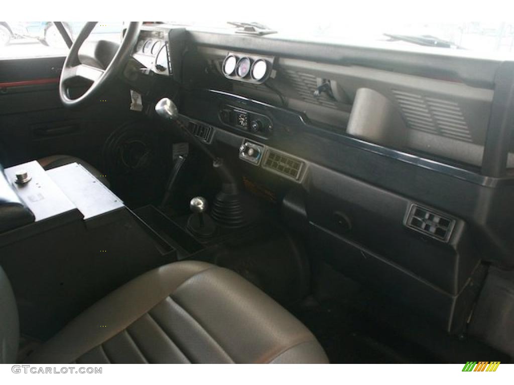 1995 Land Rover Defender 90 Hardtop Black Dashboard Photo #46706775