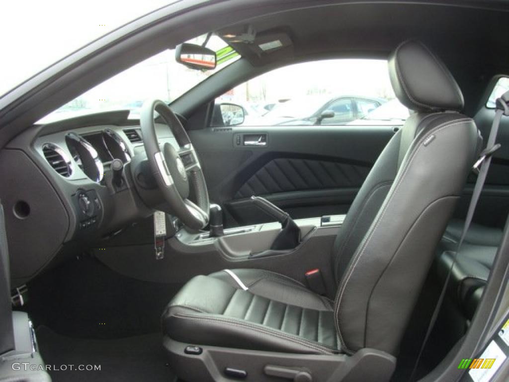 Charcoal Black Interior 2010 Ford Mustang GT Premium Coupe Photo #46706823