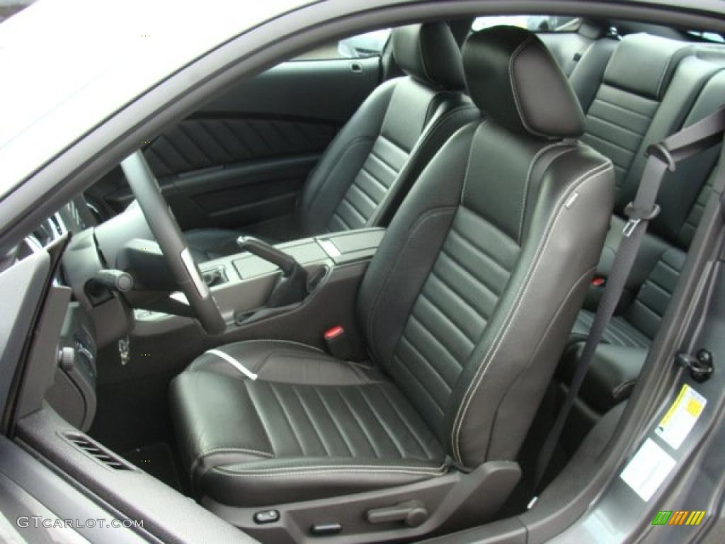Charcoal Black Interior 2010 Ford Mustang GT Premium Coupe Photo #46706838