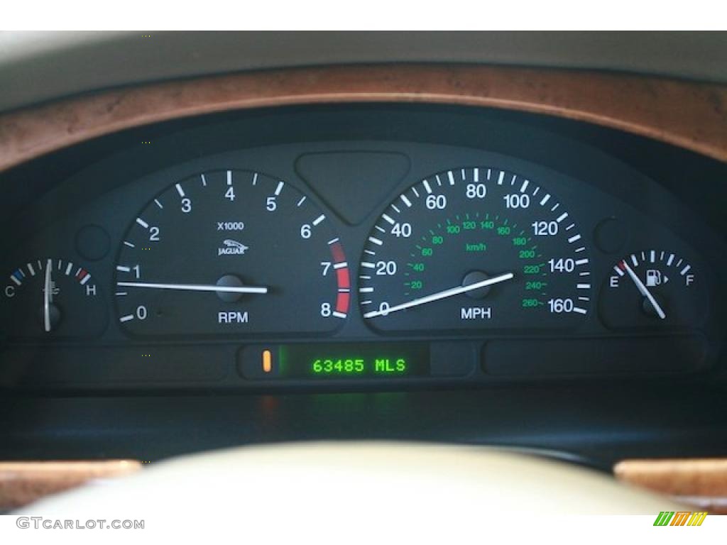 2002 Jaguar S-Type 4.0 Gauges Photo #46708152