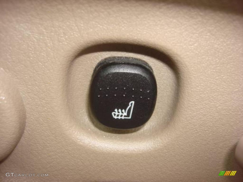 2005 Explorer Eddie Bauer 4x4 - Redfire Metallic / Medium Parchment photo #11